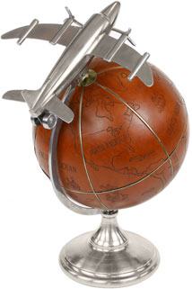 Globus mit Flugzeug
